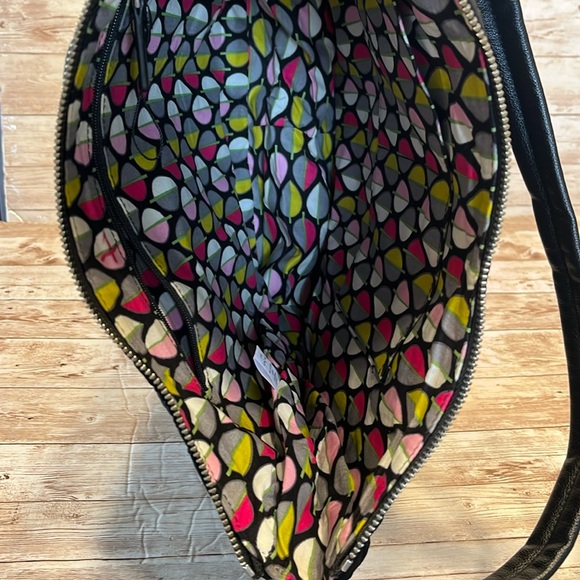 Vera Bradley Black Quilted Shoulder Bag Handbag Purse Like new soft - Picture 8 of 14